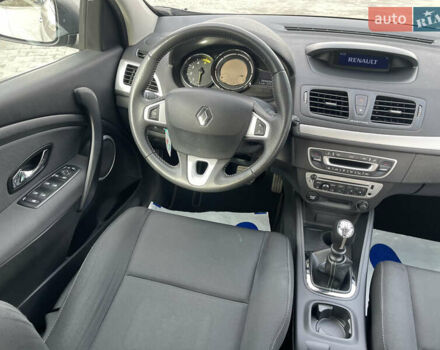 Бежевый Рено Меган, объемом двигателя 1.5 л и пробегом 91 тыс. км за 11700 $, фото 13 на Automoto.ua