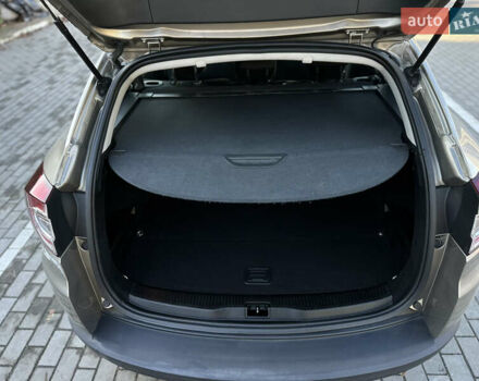 Бежевый Рено Меган, объемом двигателя 1.5 л и пробегом 246 тыс. км за 8200 $, фото 35 на Automoto.ua