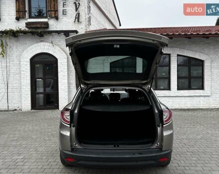 Бежевый Рено Меган, объемом двигателя 1.46 л и пробегом 201 тыс. км за 7399 $, фото 45 на Automoto.ua