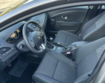 Бежевый Рено Меган, объемом двигателя 1.5 л и пробегом 246 тыс. км за 8200 $, фото 20 на Automoto.ua