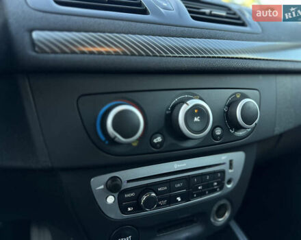 Бежевый Рено Меган, объемом двигателя 1.5 л и пробегом 246 тыс. км за 8200 $, фото 24 на Automoto.ua