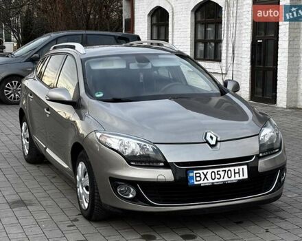 Бежевый Рено Меган, объемом двигателя 1.46 л и пробегом 201 тыс. км за 7399 $, фото 5 на Automoto.ua