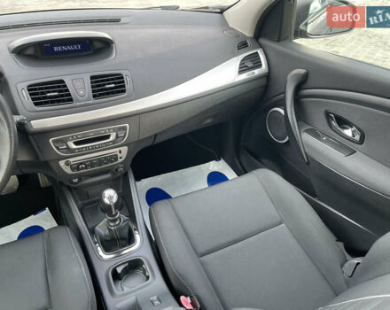 Бежевый Рено Меган, объемом двигателя 1.5 л и пробегом 91 тыс. км за 11700 $, фото 14 на Automoto.ua