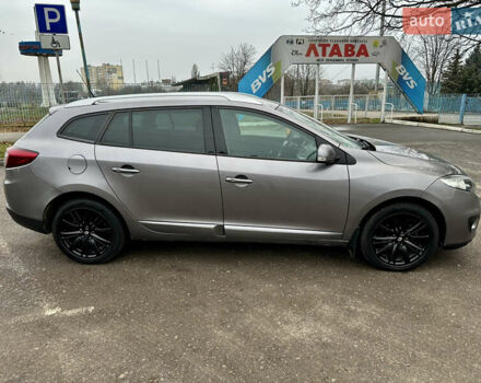 Бежевый Рено Меган, объемом двигателя 1.5 л и пробегом 223 тыс. км за 7800 $, фото 4 на Automoto.ua