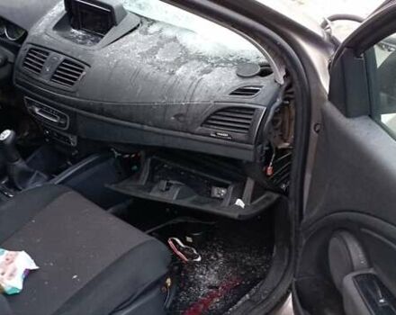 Бежевий Рено Меган, об'ємом двигуна 1.5 л та пробігом 280 тис. км за 3000 $, фото 1 на Automoto.ua