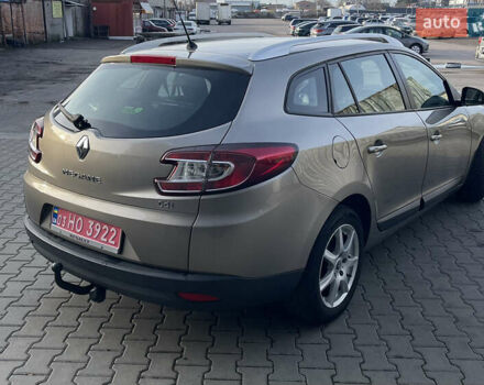 Бежевый Рено Меган, объемом двигателя 1.5 л и пробегом 243 тыс. км за 8200 $, фото 4 на Automoto.ua