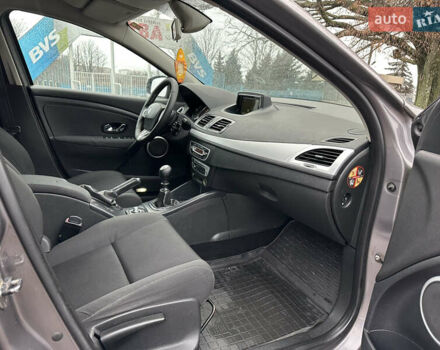 Бежевый Рено Меган, объемом двигателя 1.5 л и пробегом 223 тыс. км за 7800 $, фото 13 на Automoto.ua