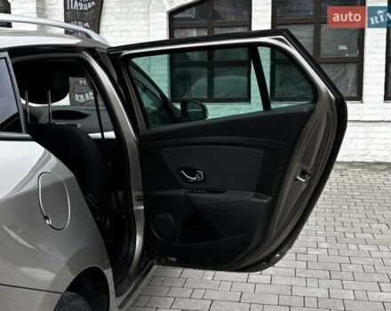 Бежевый Рено Меган, объемом двигателя 1.46 л и пробегом 201 тыс. км за 7399 $, фото 61 на Automoto.ua