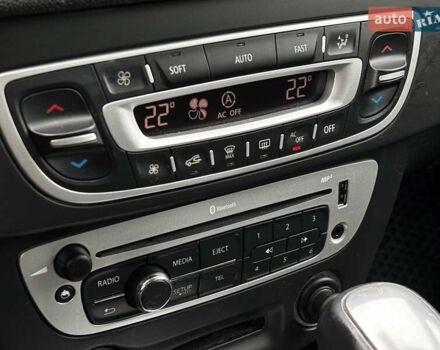 Бежевый Рено Меган, объемом двигателя 1.46 л и пробегом 201 тыс. км за 7399 $, фото 80 на Automoto.ua