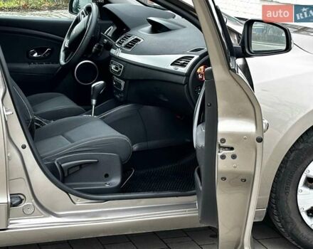 Бежевый Рено Меган, объемом двигателя 1.46 л и пробегом 201 тыс. км за 7399 $, фото 66 на Automoto.ua