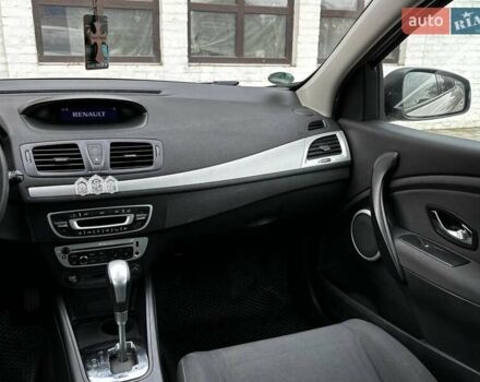 Бежевый Рено Меган, объемом двигателя 1.46 л и пробегом 201 тыс. км за 7399 $, фото 73 на Automoto.ua