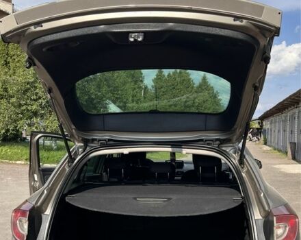 Бежевый Рено Меган, объемом двигателя 1.5 л и пробегом 226 тыс. км за 7550 $, фото 19 на Automoto.ua