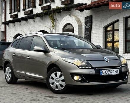 Бежевый Рено Меган, объемом двигателя 1.46 л и пробегом 201 тыс. км за 7399 $, фото 1 на Automoto.ua