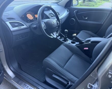 Бежевый Рено Меган, объемом двигателя 1.5 л и пробегом 235 тыс. км за 6999 $, фото 9 на Automoto.ua