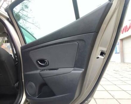 Бежевый Рено Меган, объемом двигателя 1.46 л и пробегом 250 тыс. км за 8500 $, фото 40 на Automoto.ua