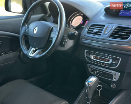 Бежевий Рено Меган, об'ємом двигуна 1.46 л та пробігом 246 тис. км за 6990 $, фото 61 на Automoto.ua