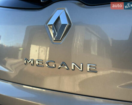 Бежевий Рено Меган, об'ємом двигуна 1.46 л та пробігом 246 тис. км за 6990 $, фото 31 на Automoto.ua