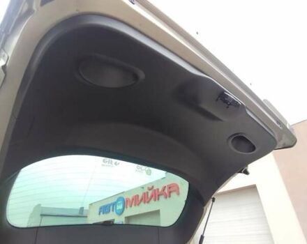 Бежевый Рено Меган, объемом двигателя 1.46 л и пробегом 250 тыс. км за 8500 $, фото 33 на Automoto.ua