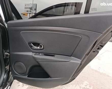 Бежевый Рено Меган, объемом двигателя 2.4 л и пробегом 248 тыс. км за 9540 $, фото 36 на Automoto.ua