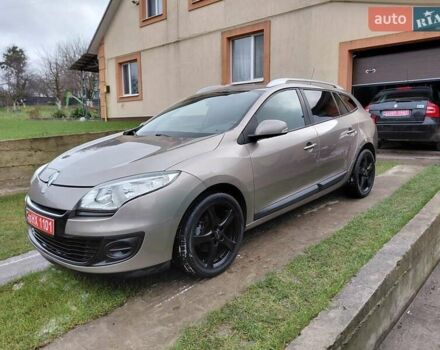 Бежевый Рено Меган, объемом двигателя 1.6 л и пробегом 181 тыс. км за 7300 $, фото 3 на Automoto.ua