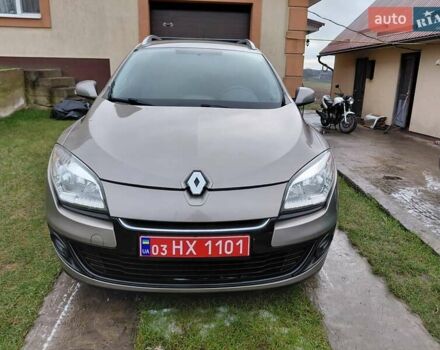 Бежевый Рено Меган, объемом двигателя 1.6 л и пробегом 181 тыс. км за 7300 $, фото 1 на Automoto.ua