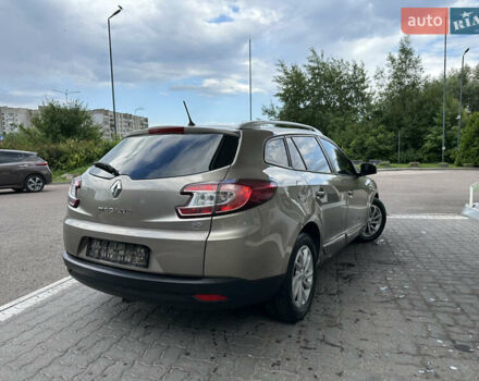 Бежевый Рено Меган, объемом двигателя 1.5 л и пробегом 178 тыс. км за 7950 $, фото 56 на Automoto.ua