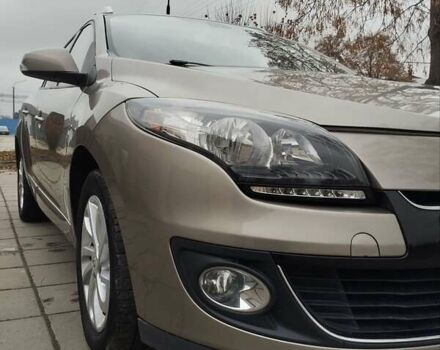 Бежевый Рено Меган, объемом двигателя 1.46 л и пробегом 250 тыс. км за 8500 $, фото 50 на Automoto.ua