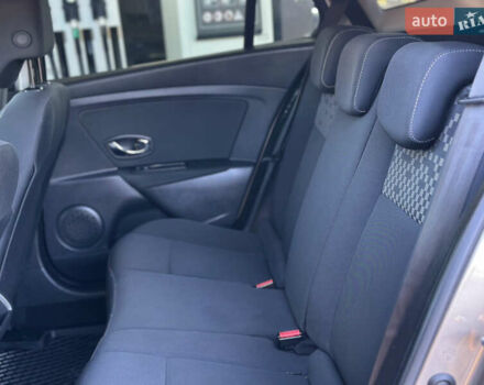 Бежевий Рено Меган, об'ємом двигуна 1.46 л та пробігом 246 тис. км за 6990 $, фото 52 на Automoto.ua