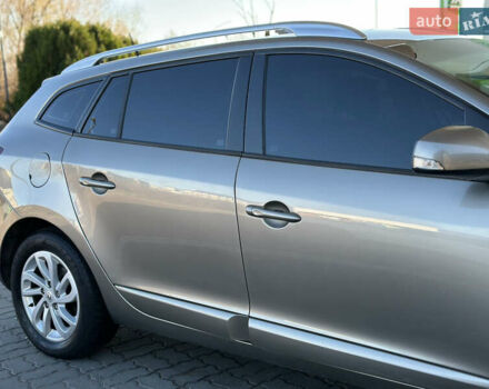 Бежевий Рено Меган, об'ємом двигуна 1.46 л та пробігом 246 тис. км за 6990 $, фото 11 на Automoto.ua