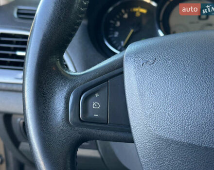 Бежевий Рено Меган, об'ємом двигуна 1.46 л та пробігом 246 тис. км за 6990 $, фото 39 на Automoto.ua