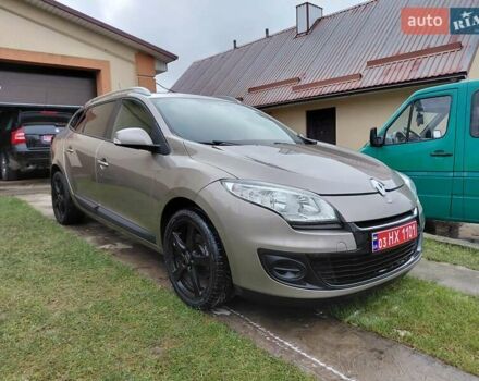 Бежевый Рено Меган, объемом двигателя 1.6 л и пробегом 181 тыс. км за 7300 $, фото 2 на Automoto.ua