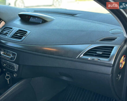 Бежевий Рено Меган, об'ємом двигуна 1.46 л та пробігом 246 тис. км за 6990 $, фото 60 на Automoto.ua