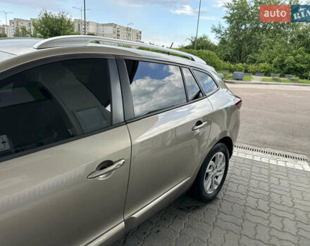 Бежевый Рено Меган, объемом двигателя 1.5 л и пробегом 178 тыс. км за 7950 $, фото 47 на Automoto.ua