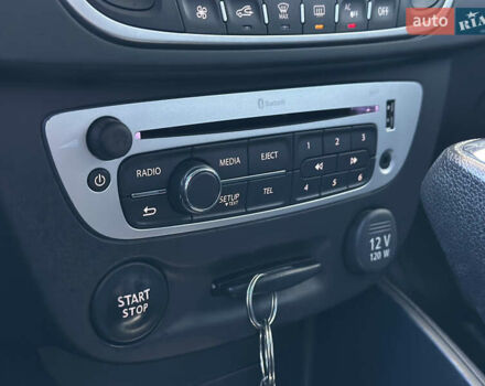 Бежевий Рено Меган, об'ємом двигуна 1.46 л та пробігом 246 тис. км за 6990 $, фото 44 на Automoto.ua