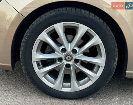 Бежевий Рено Меган, об'ємом двигуна 1.5 л та пробігом 241 тис. км за 12890 $, фото 12 на Automoto.ua