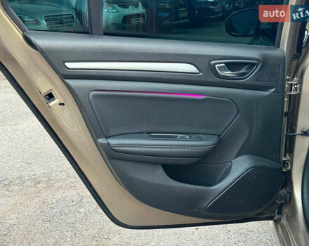 Бежевий Рено Меган, об'ємом двигуна 1.5 л та пробігом 241 тис. км за 12890 $, фото 15 на Automoto.ua