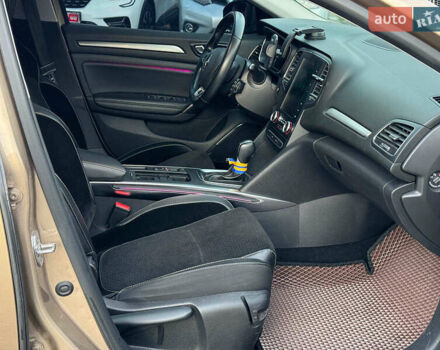 Бежевий Рено Меган, об'ємом двигуна 1.5 л та пробігом 241 тис. км за 12890 $, фото 22 на Automoto.ua