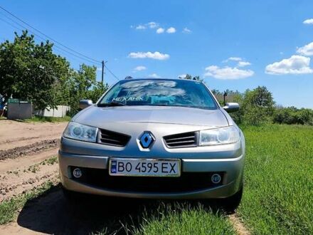 Рено Меган 2007 в Кременце на Automoto.ua Бежевый Рено Меган, объемом двигателя 1.6 л и пробегом 221 тыс. км за 4800 $, фото 1 на Automoto.ua