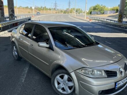 Рено Меган 2007 в Одессе на Automoto.ua Бежевый Рено Меган, объемом двигателя 1.6 л и пробегом 300 тыс. км за 4500 $, фото 1 на Automoto.ua