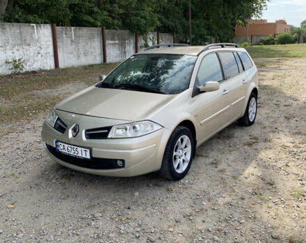 Бежевый Рено Меган, объемом двигателя 1.6 л и пробегом 305 тыс. км за 3999 $, фото 1 на Automoto.ua