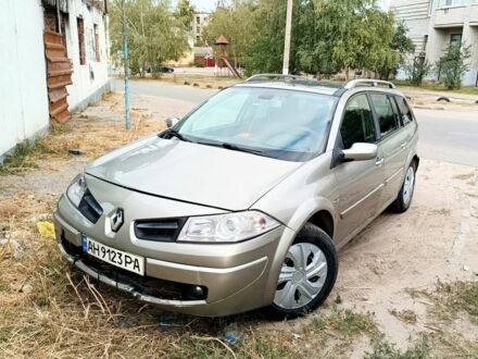 Рено Меган 2007 в Изюме на Automoto.ua Бежевый Рено Меган, объемом двигателя 1.6 л и пробегом 360 тыс. км за 3500 $, фото 1 на Automoto.ua