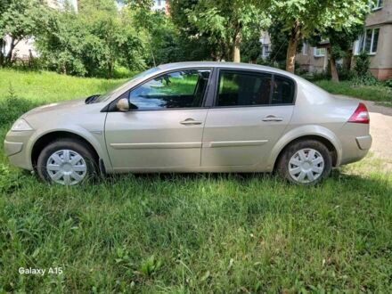 Бежевый Рено Меган, объемом двигателя 1.6 л и пробегом 350 тыс. км за 3800 $, фото 1 на Automoto.ua