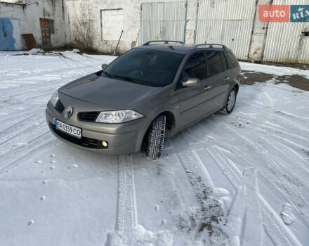 Бежевий Рено Меган, об'ємом двигуна 1.6 л та пробігом 220 тис. км за 4850 $, фото 1 на Automoto.ua
