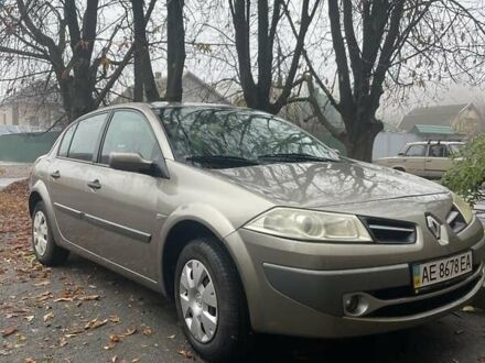 Бежевый Рено Меган, объемом двигателя 1.4 л и пробегом 55 тыс. км за 5800 $, фото 1 на Automoto.ua