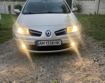 Бежевый Рено Меган, объемом двигателя 1.6 л и пробегом 333 тыс. км за 4750 $, фото 1 на Automoto.ua