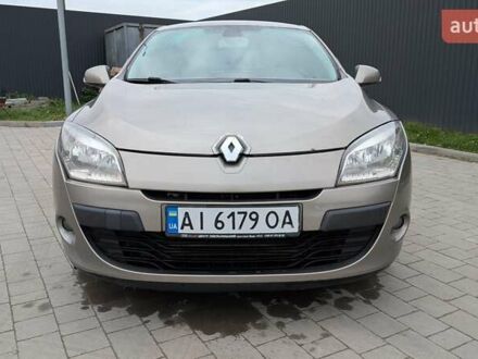 Рено Меган 2009 в Козовой на Automoto.ua Бежевый Рено Меган, объемом двигателя 1.46 л и пробегом 365 тыс. км за 5990 $, фото 1 на Automoto.ua