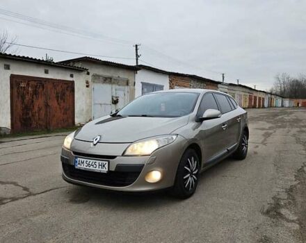 Бежевый Рено Меган, объемом двигателя 1.6 л и пробегом 209 тыс. км за 5750 $, фото 1 на Automoto.ua