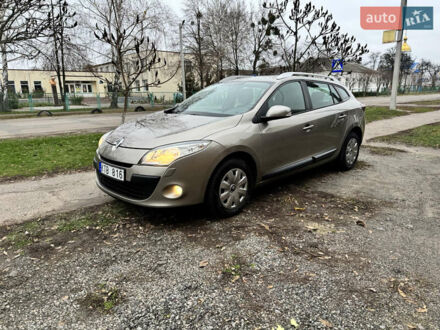 Бежевый Рено Меган, объемом двигателя 1.6 л и пробегом 194 тыс. км за 7399 $, фото 1 на Automoto.ua