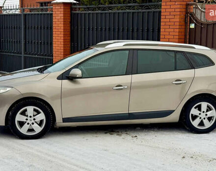 Бежевый Рено Меган, объемом двигателя 0 л и пробегом 225 тыс. км за 7500 $, фото 1 на Automoto.ua