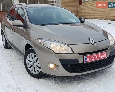 Бежевый Рено Меган, объемом двигателя 1.6 л и пробегом 173 тыс. км за 7499 $, фото 1 на Automoto.ua